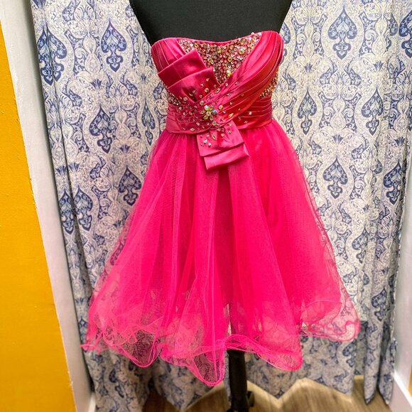 Let's Fashion Fuchsia Formal Gown - Picture 1 of 3